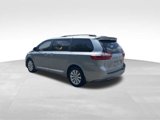 Used 2016 Toyota Sienna LE image 3