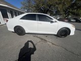 Used 2012 Toyota Camry L image 5