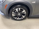 Used 2019 Buick Regal Preferred image 3