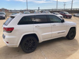 Used 2018 Jeep Grand Cherokee Altitude image 5