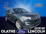 Used 2016 Ford Explorer XLT image 2