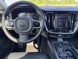 Used 2020 Volvo S60 T5 Momentum image 2