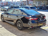 Used 2023 Toyota Camry SE image 4