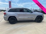 Used 2021 Jeep Grand Cherokee Laredo X image 2