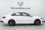 Used 2024 Volkswagen Jetta SE w/ Panoramic Sunroof Package image 5