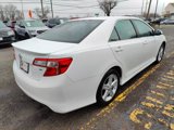 Used 2014 Toyota Camry SE image 3