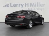 Used 2022 Chevrolet Malibu LT image 2
