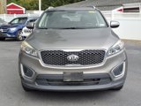 Used 2017 Kia Sorento LX w/ LX Convenience Package image 2