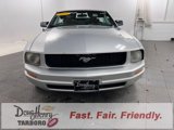 Used 2005 Ford Mustang Convertible image 2