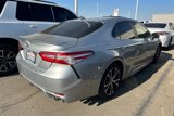 Used 2020 Toyota Camry SE image 3