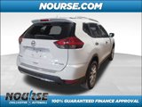 Used 2017 Nissan Rogue SV image 2