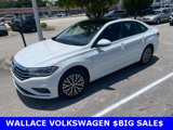 Used 2020 Volkswagen Jetta SE image 2