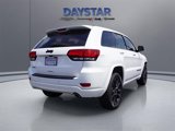 Used 2018 Jeep Grand Cherokee Altitude image 4