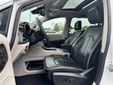 Used 2023 Chrysler Pacifica Limited image 5