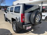 Used 2009 HUMMER H3 Luxury image 3