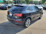Used 2016 Audi Q3 2.0T Prestige w/ Prestige Package image 3