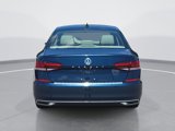 Certified 2021 Volkswagen Passat 2.0T SE image 4