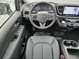 New 2025 Chrysler Pacifica Select image 3