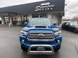 Used 2017 Toyota Tacoma TRD Sport image 2