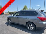 Used 2017 Nissan Pathfinder SV image 4