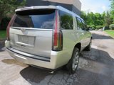 Used 2015 Cadillac Escalade Luxury image 6