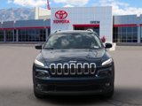 Used 2018 Jeep Cherokee Latitude image 2
