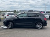 Certified 2024 Volkswagen Taos SE image 2