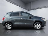 Used 2018 Chevrolet Trax LT w/ LT Convenience Package image 3