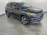 Used 2018 Jeep Compass Latitude w/ Popular Equipment Group image 3