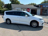 Used 2022 Chrysler Pacifica Touring image 2
