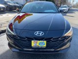 Used 2022 Hyundai Elantra SEL w/ Convenience Package image 2
