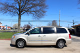 Used 2014 Chrysler Town & Country Touring-L w/ Driver Convenience Group image 6