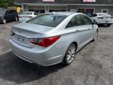 Used 2011 Hyundai Sonata SE image 3