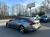 Used 2020 Nissan Altima 2.5 SR w/ Premium Package image 4