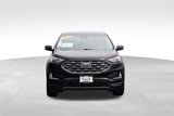 Used 2022 Ford Edge Titanium image 2
