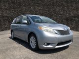 Used 2013 Toyota Sienna image 2