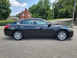 Used 2017 Nissan Altima 2.5 S w/ Power Driver Seat Package image 3