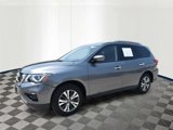 Used 2018 Nissan Pathfinder SV image 2