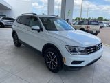 Used 2021 Volkswagen Tiguan SE w/ Panoramic Sunroof Package image 4