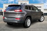Used 2018 Jeep Cherokee Latitude Plus w/ Cold Weather Group image 2