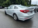 Used 2015 Hyundai Sonata SE w/ Option Group 09 image 2