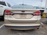 Used 2017 Ford Fusion SE w/ Fusion SE Technology Package image 3