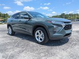 Used 2025 Chevrolet Trax LS w/ LS Convenience Package image 2