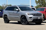 Used 2021 Jeep Grand Cherokee Laredo X image 2
