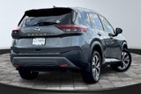 Used 2021 Nissan Rogue SV image 2