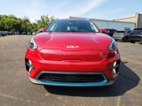 Used 2022 Kia Niro EX w/ Cold Weather Package image 2