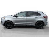 Certified 2022 Ford Edge SE w/ Black Appearance Package image 2
