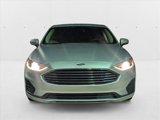 Used 2019 Ford Fusion SE image 2