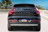 Used 2020 Volvo XC40 T5 Momentum image 5
