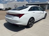 Used 2021 Hyundai Elantra SEL w/ Convenience + Premium Package image 3
